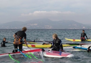 Clases de windsurf Giens 